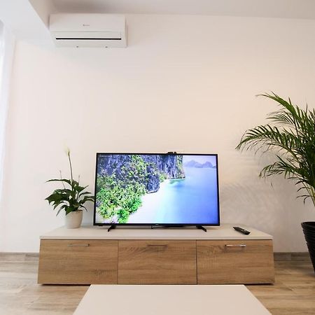Vitan Central Oasis - Moon --Free Parking--Self Check-In-- Bukarest Kültér fotó