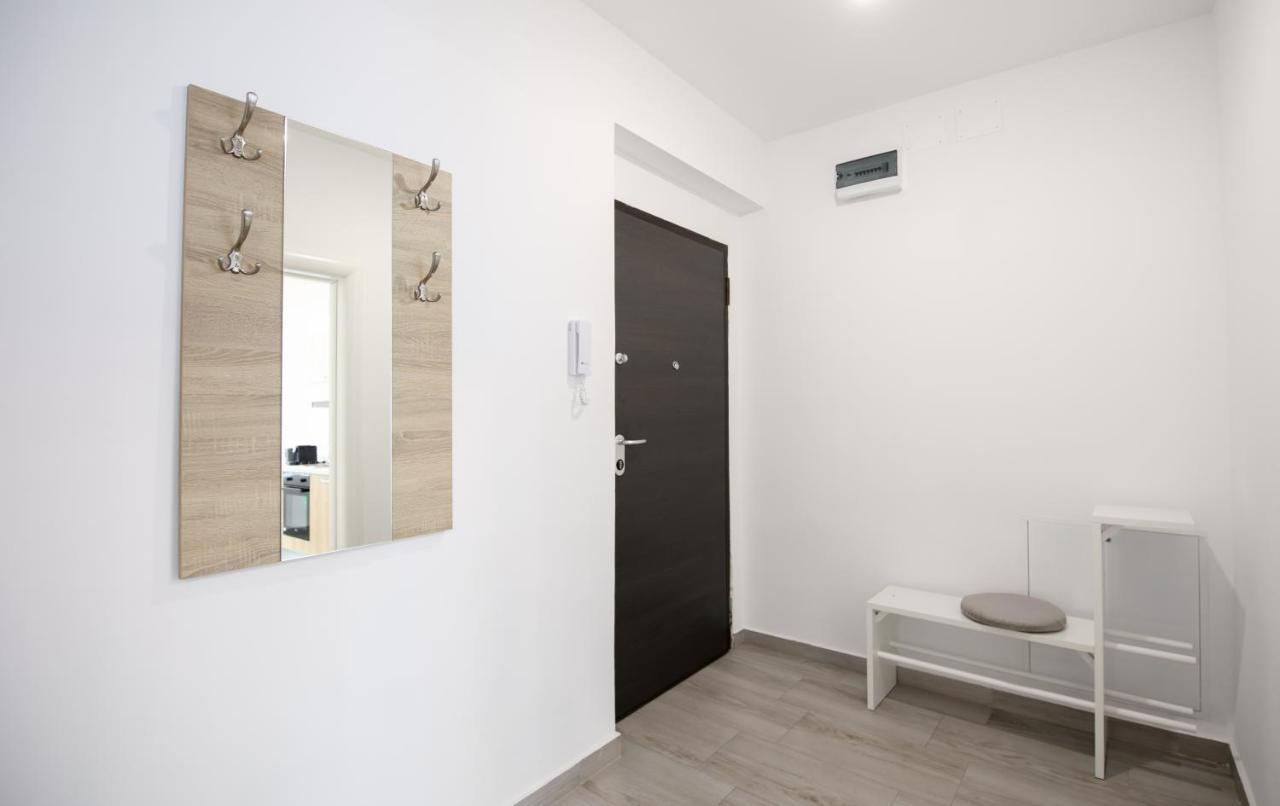 Vitan Central Oasis - Moon --Free Parking--Self Check-In-- Bukarest Kültér fotó